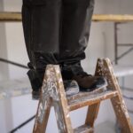 worker not following ladder safety
